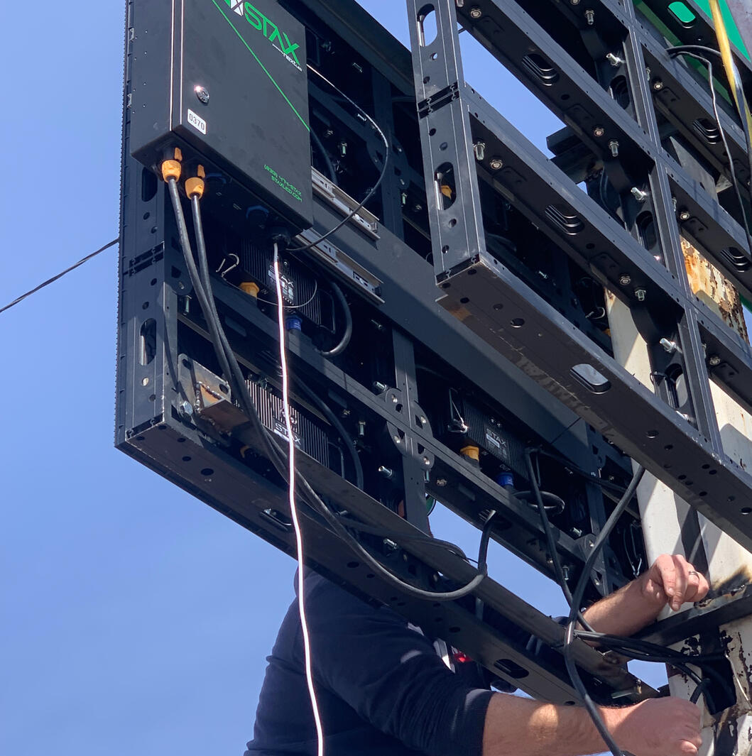 Retrofit to Pole w/ existing top cab