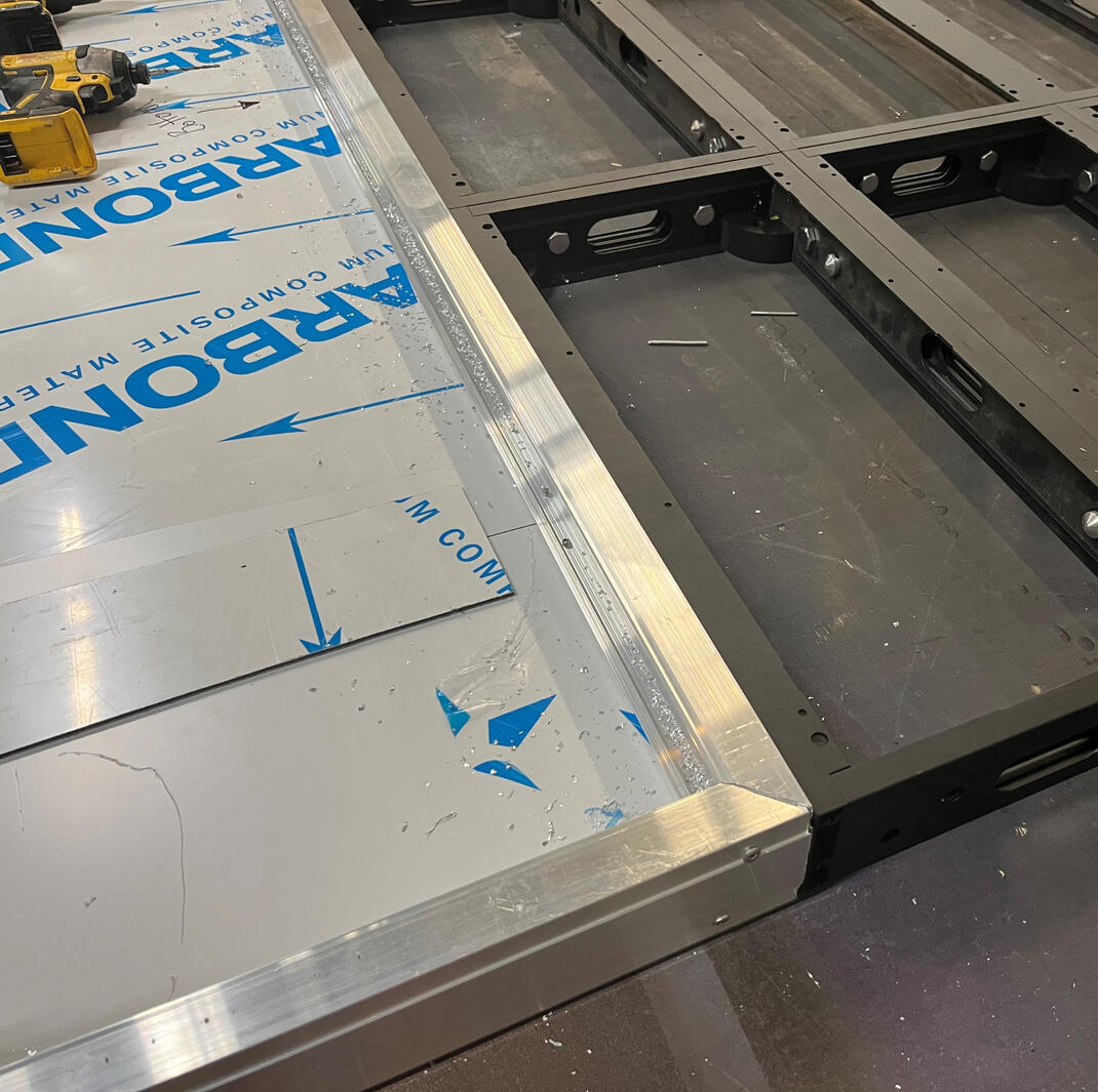 Wall Mount w/ ID cab